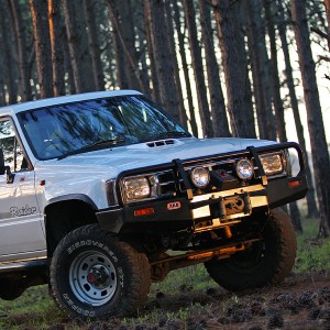 ARB nárazník Toyota HiLux 84-88